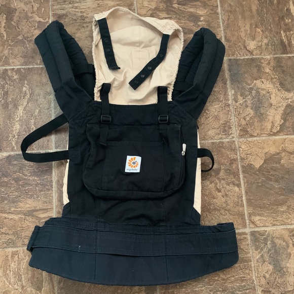 Ergo baby carrier